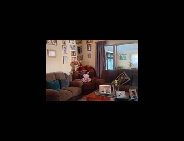 3 BEDROOM HOUSE FOR SALE IN THE ORCHARDS